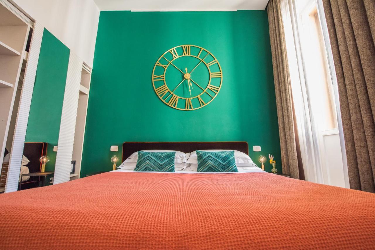 ローマ ピアッツァ ディ スパーニャ 9 Bed & Breakfast エクステリア 写真